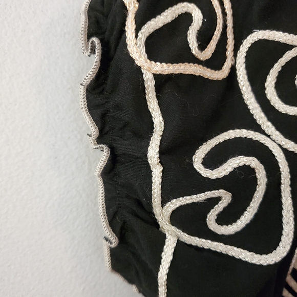 Pink Collection Embroidered Blouse - Picture 2 of 7